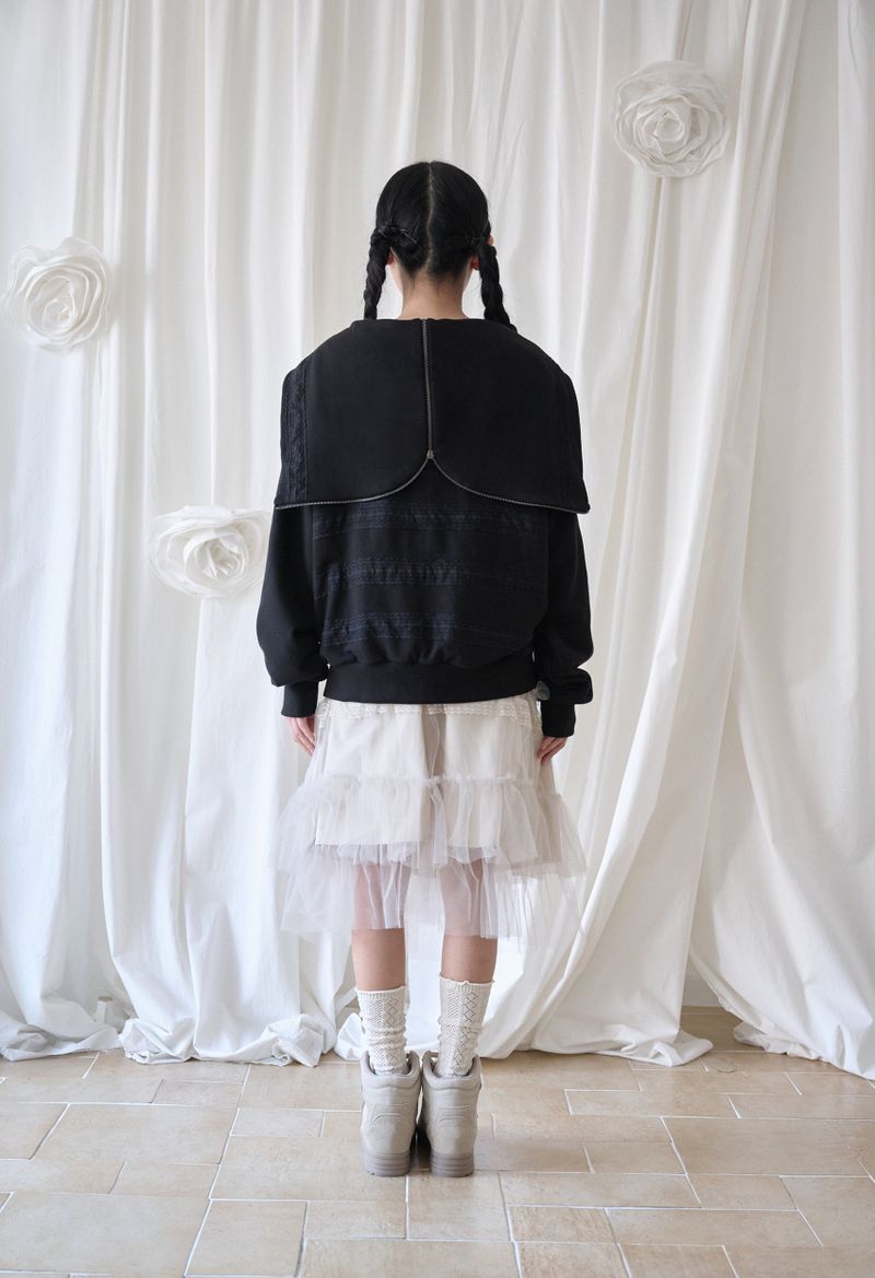 LACED TWOFOLD HOOD ZIP-UP BLACK