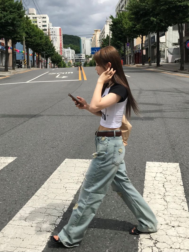 Selene crop T