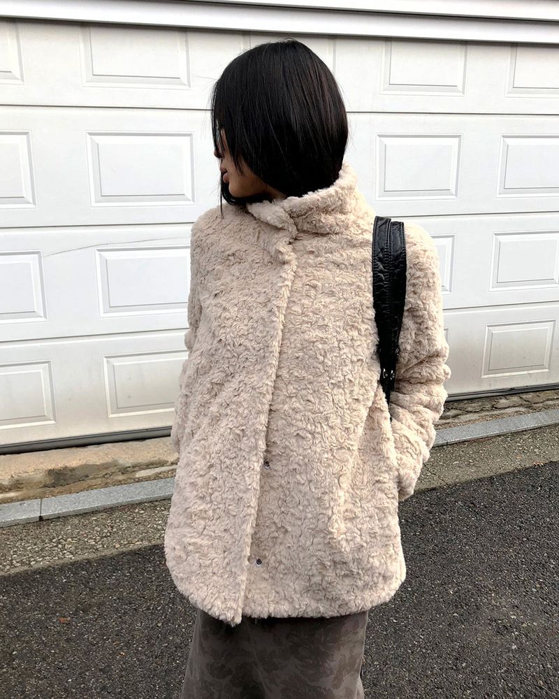 Neumin Midi High-Neck Fur Jacket