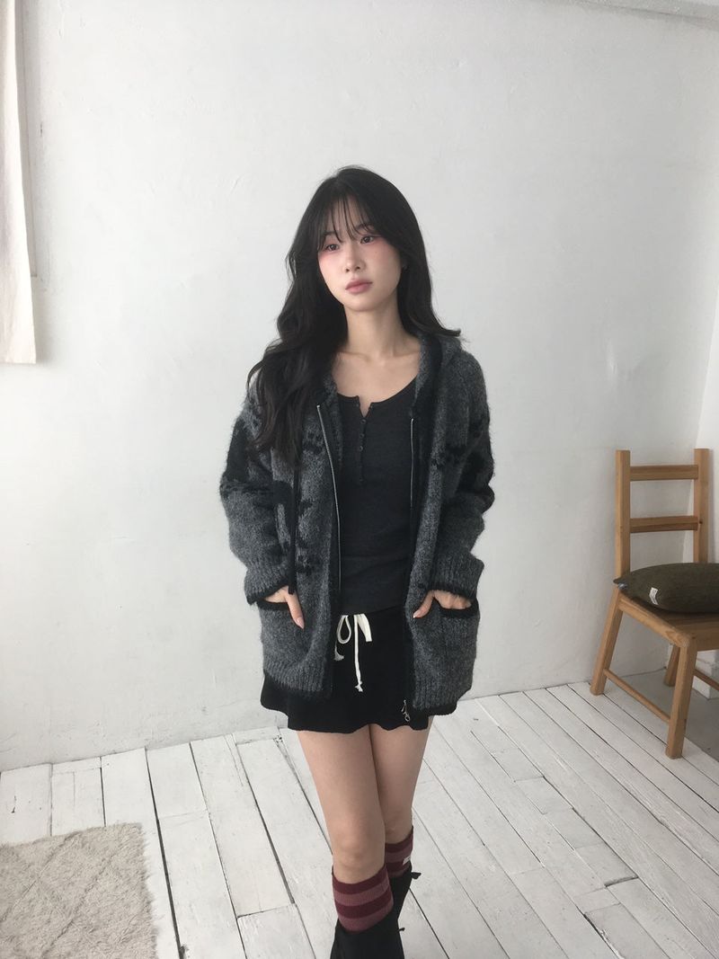 Meow Nordic Knit Zip-Up