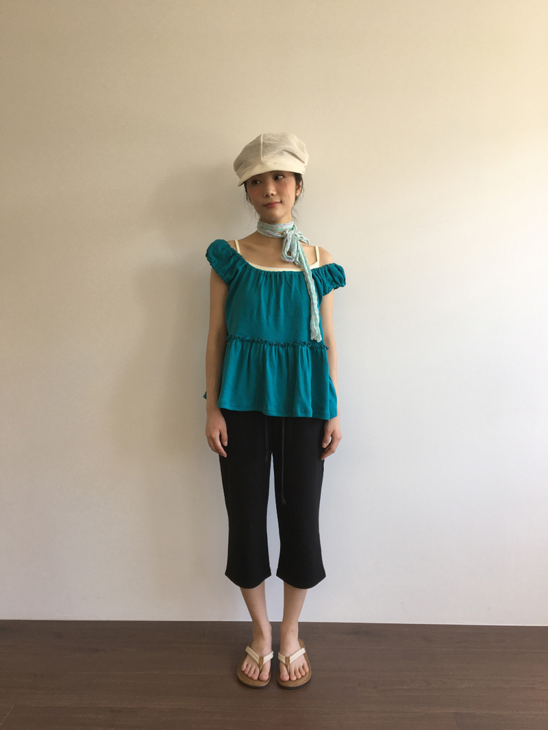 Meadow punched frill sleeveless top (2color) 