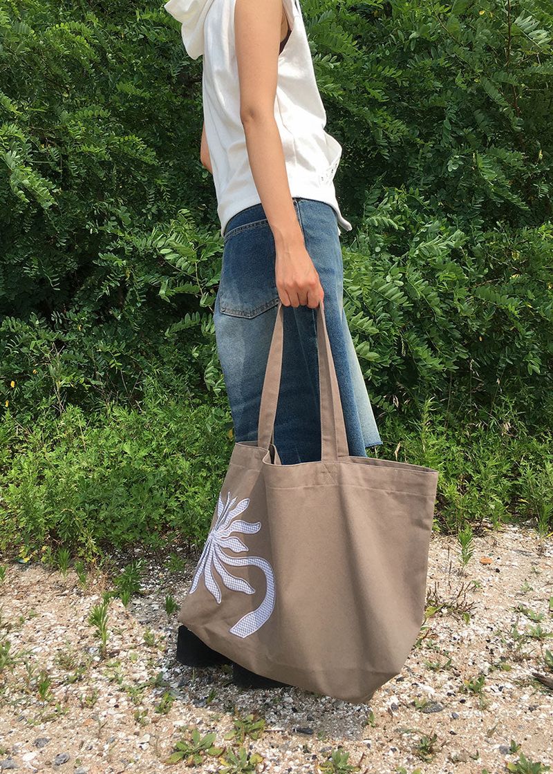 SUMMER PATCH TOTE BAG