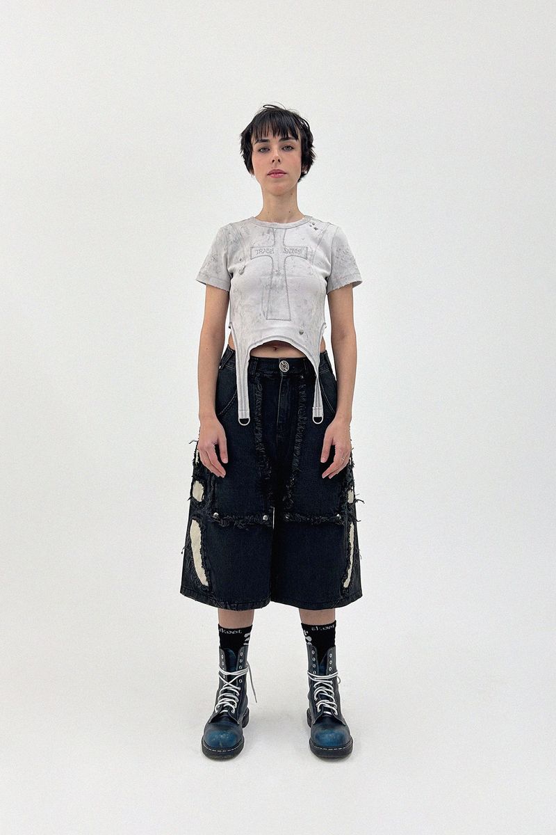 サッドネスTシャツ