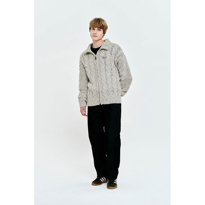 UNI LOGO WAPPEN CABLE COLLAR KNIT ZIP UP [LIGHT GRAY]