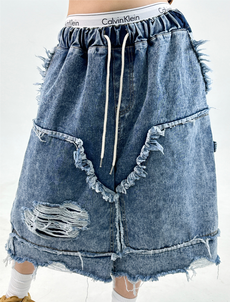 CARPENTER STRAP POINT DEMI WASH BERMUDA💙🖤 - 2 COLORS