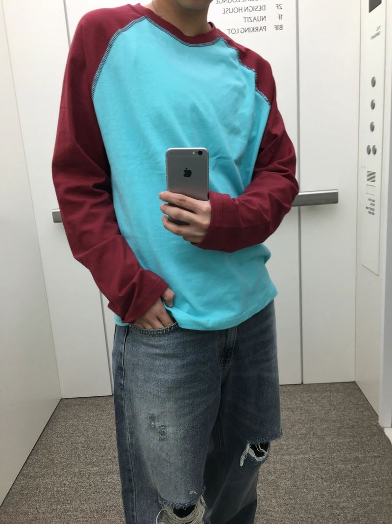 Mokey（モーキー）の「Raglan Contrast Long Sleeve T-Shirt (5 Colors)（Tops）」