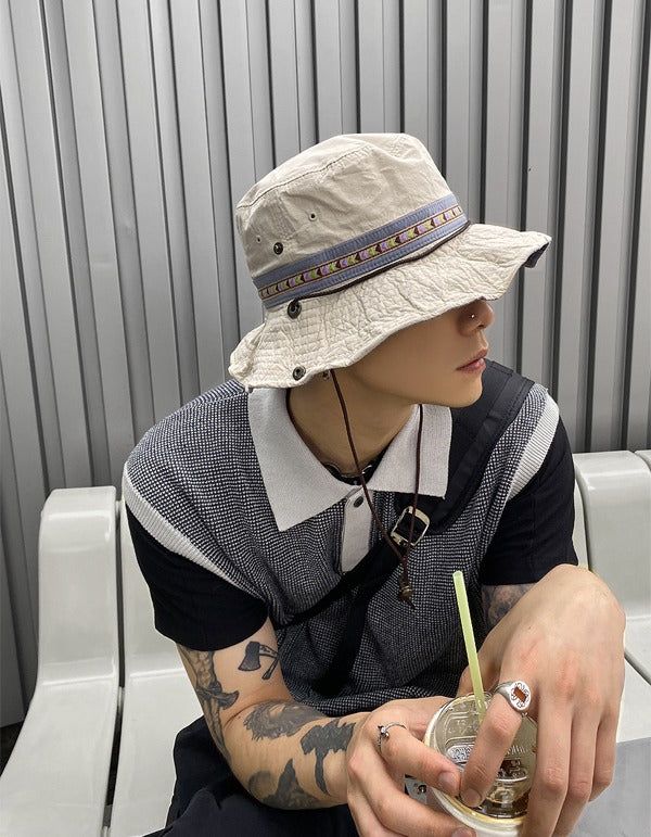 HOLY IN CODE（ホーリーインコード）の「No.9593 triangle safari bucket HAT (5color)（Hats）」