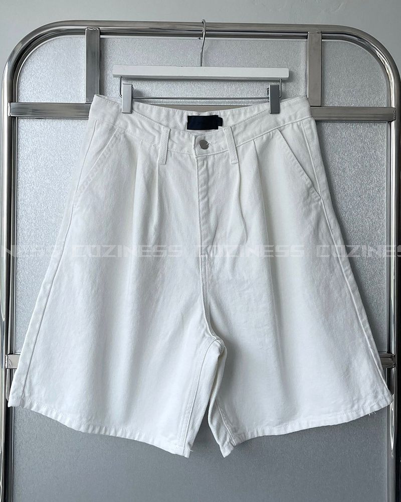 SI White Two Tuck Shorts (S–L)