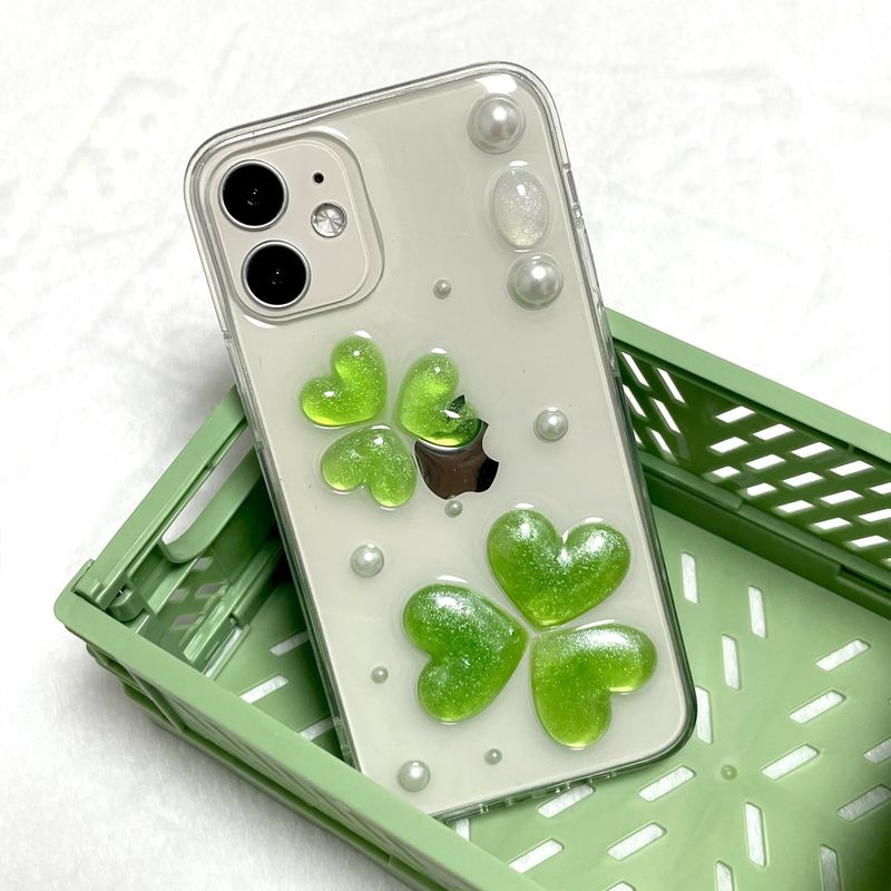 fogmoss（フォグモス）の「[MADE] Three-leaf clover Resin Case（Smartphone Accessories）」