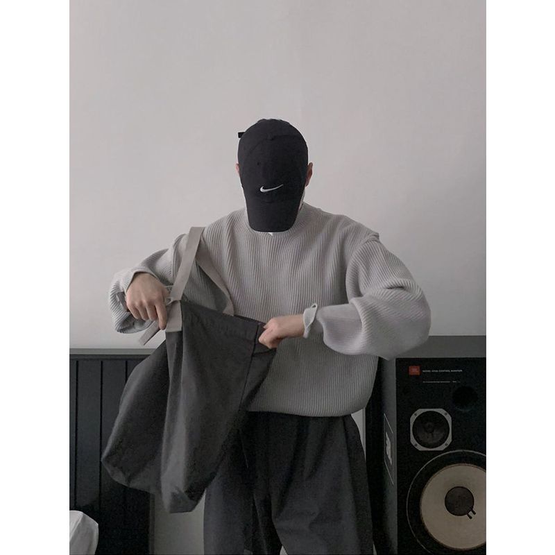 Nus. Signature Heavy Knit