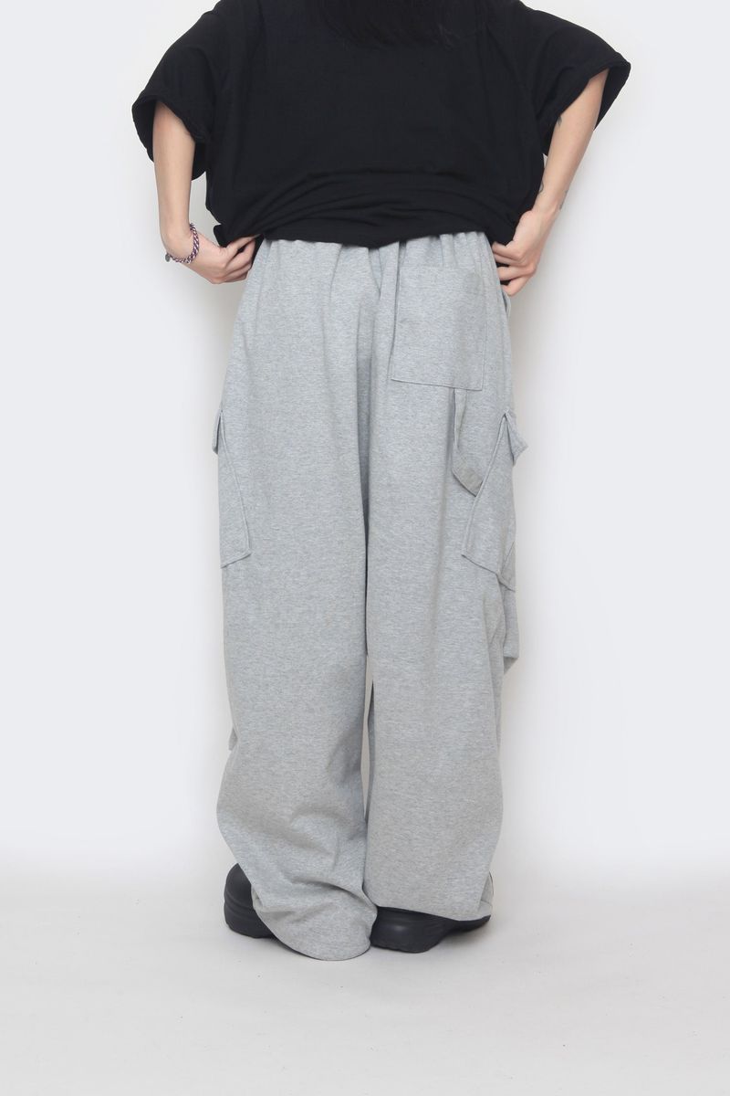diagonal cargo sweatpants