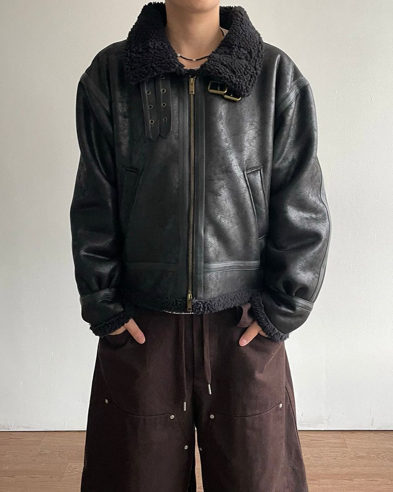 Dual Crop Leather Mustang