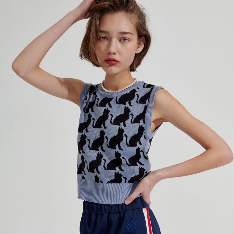 wonder visitor（ワンダービジター）の「Luna Cat Knit vest [Blue]（Tops）」