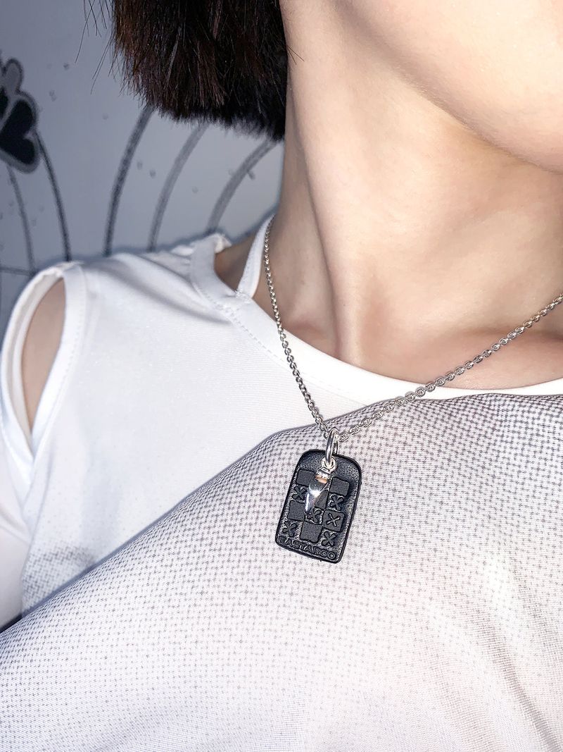 XOXO TARGET PENDANT