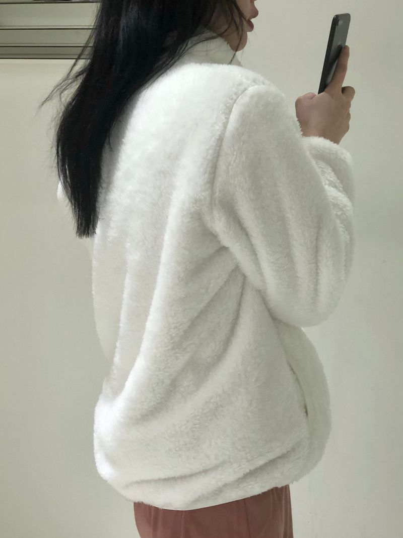 Fluffy fleece zip-up jacket