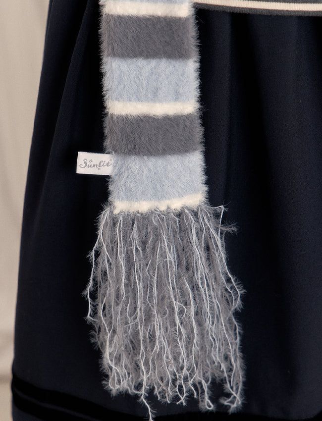 HAIRY TASSEL MUFFLER (BLUE)