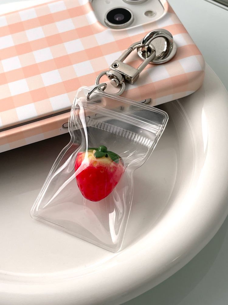ATEK(アテック)の「Strawberry Pocket Keyring(Toys/Key Holders)」