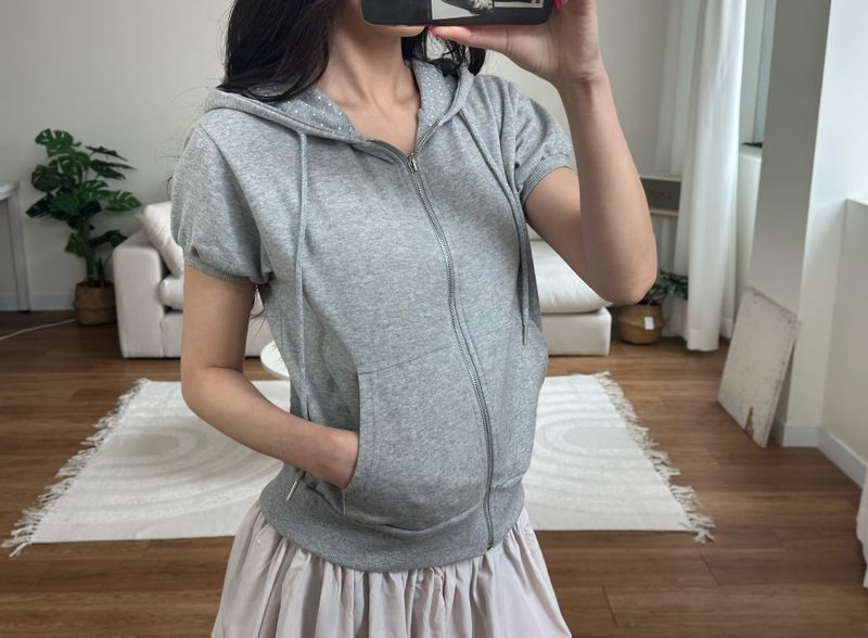 ベイビードットフーディ