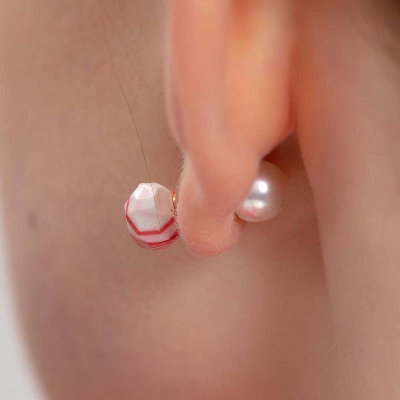 2022パントンストレイタムパールピアス