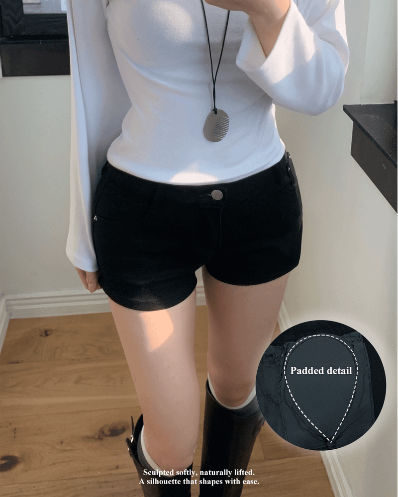GUSTA（グスタ）の「Ready Hip Pad Short Pants（Pants）」