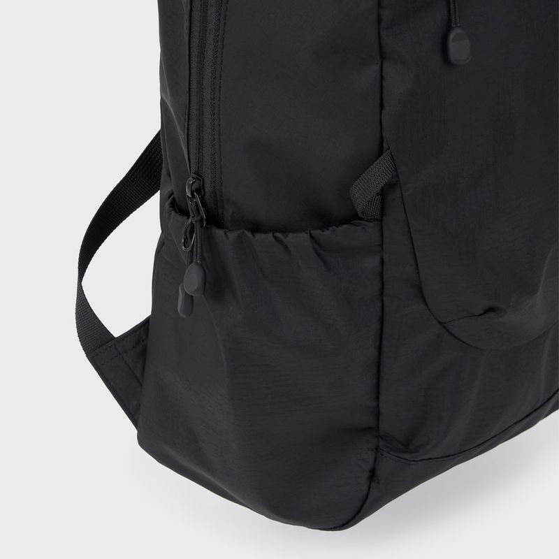 Kivo Backpack (Black)