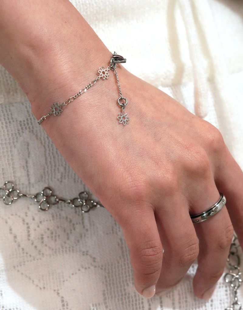 Snowcrest Bracelet