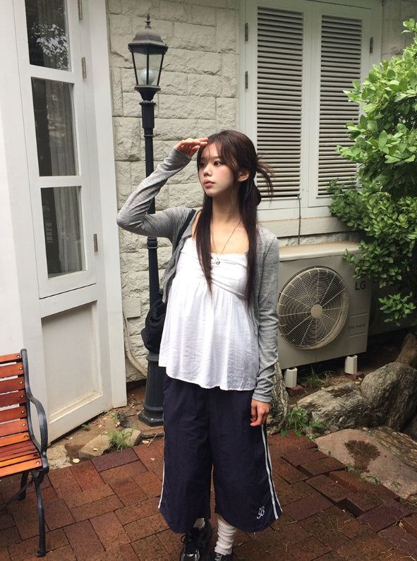 anyonemore（エニーワンモアー）の「Kwi Shirring Button Flare Sleeveless Crop Cardigan（Tops）」