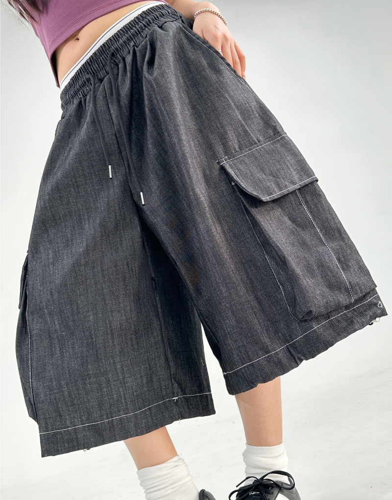 BLUE BERMUDA DENIM CARGO PANTS💙🖤 - 2 COLORS