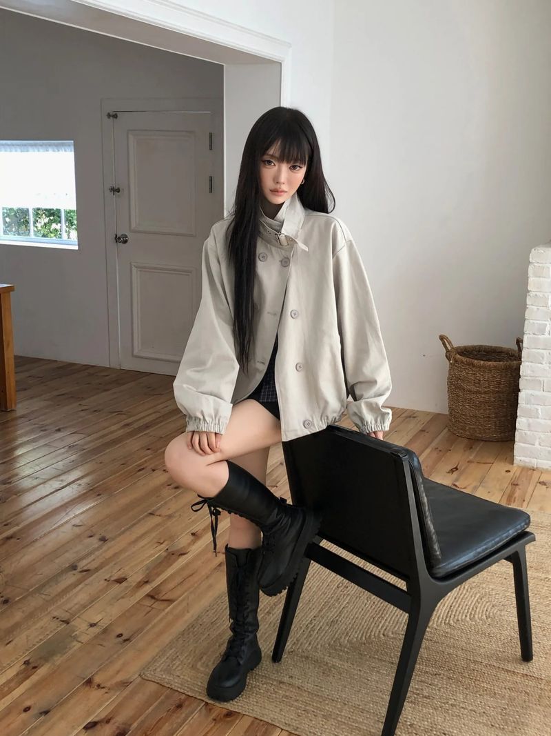 Kubin Buckle Short Trench Jacket