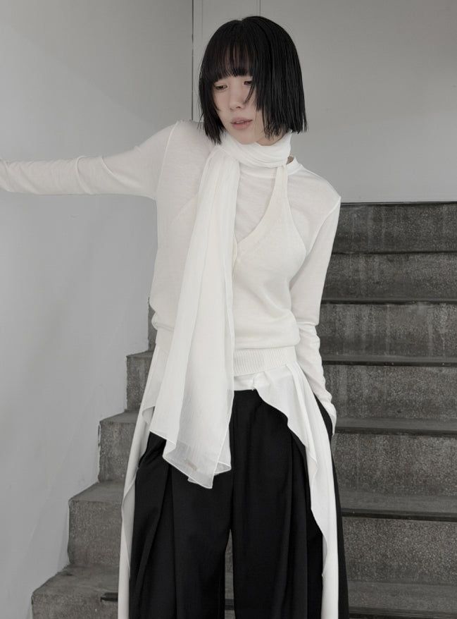Nirbel Button Halter Knit Top