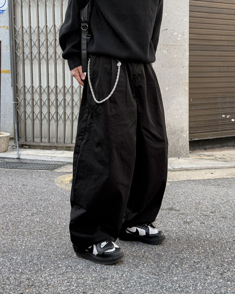 Raon Three Tuck Balloon Cotton Pants