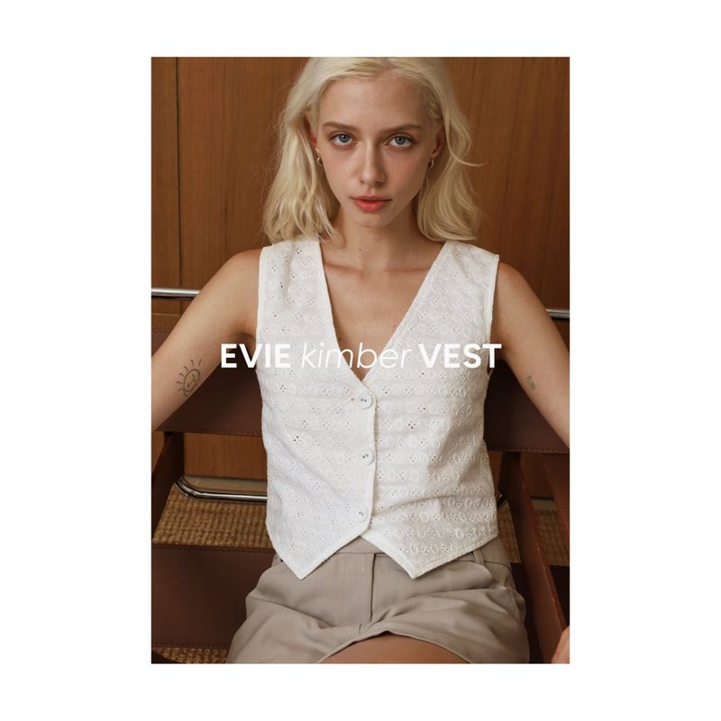 EVIE APPAREL（エヴィーアパレル）の「EVIE kimber VEST WHITE（Tops）」