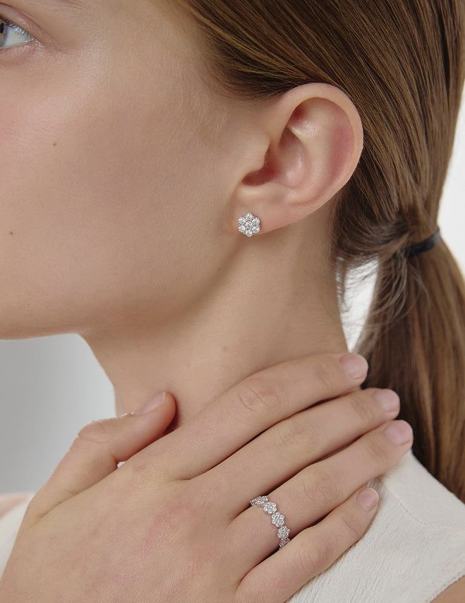 hyeres lor（イエール・ロール）の「26SS★ Essence Silver (W) Moissanite Eclat Earrings（Accessories）」
