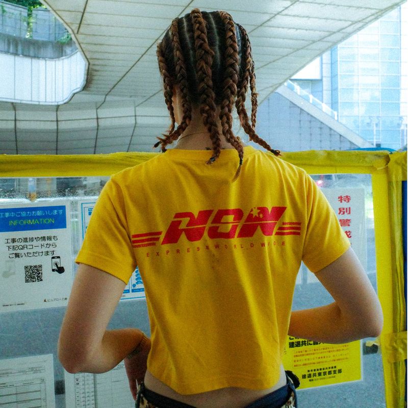 Driver's Tee -yellow-