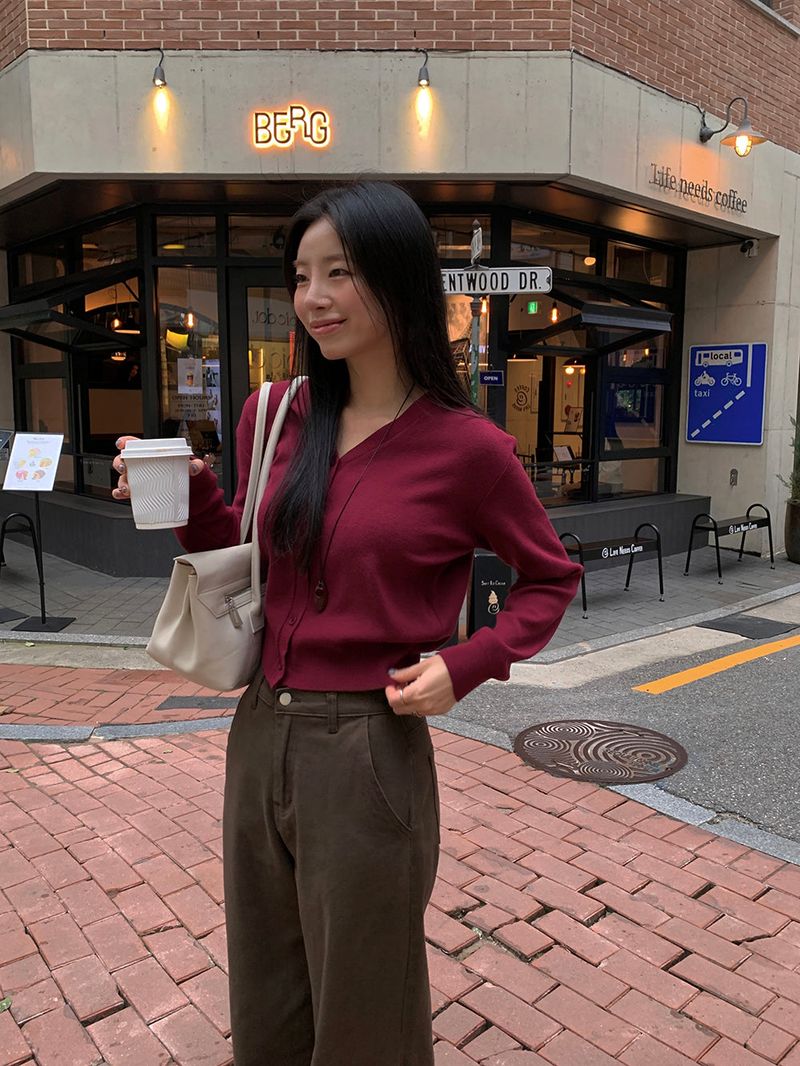 TRENDY APPAREL（トレンディー アパレル）の「R-Neck / V-Neck / 10 Colors [Planning] [MADE] Lofel Cardigan（Tops）」