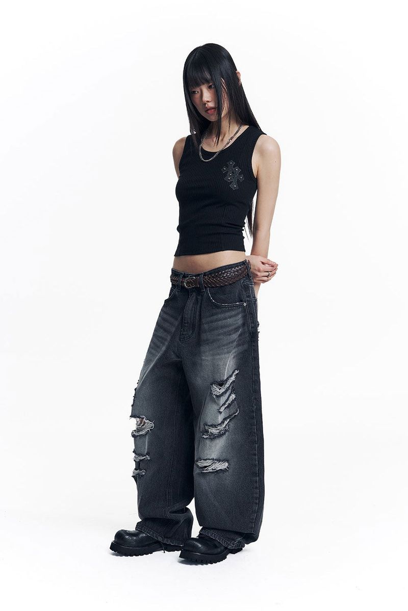 Distressed Curved Denim Pants - Black