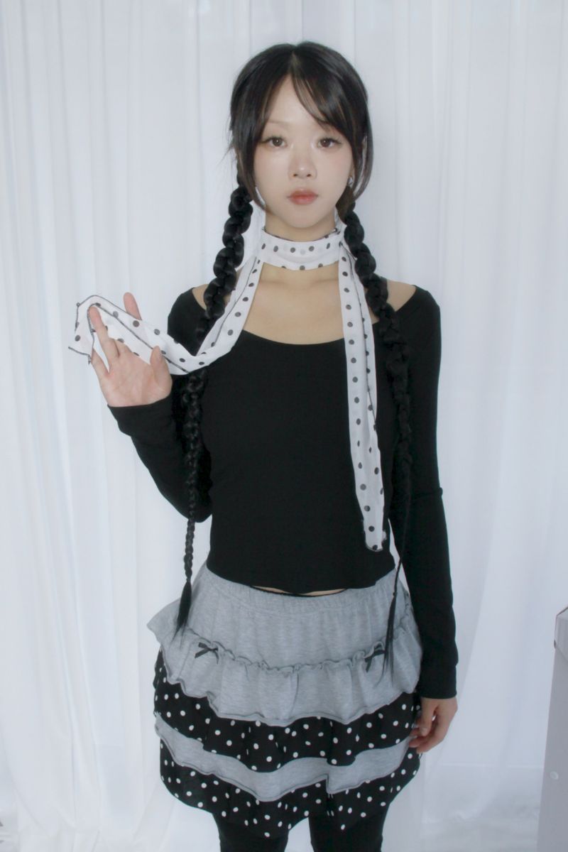 aoyu（アオユ）の「ドットスカーフセット ラウンドネックTシャツ（トップス）」