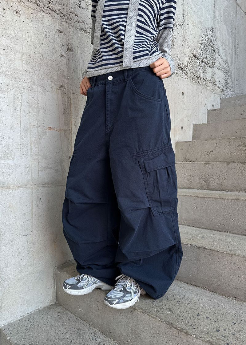 eon（イオエン）の「POCKET BUTTON CARGO PANTS（パンツ）」