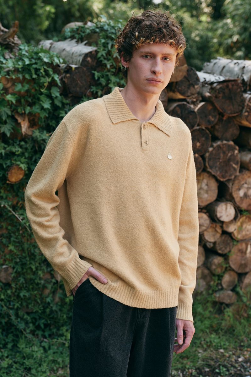 MONO CHERRY MEN COLLAR KNIT[SAND]