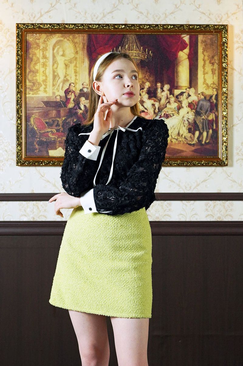 flower lace blouse