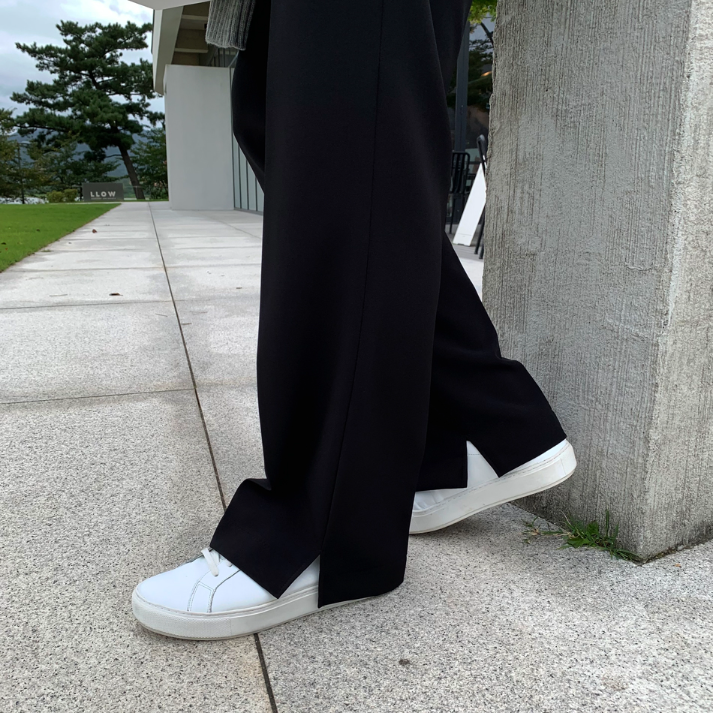 702 Eau de Slacks