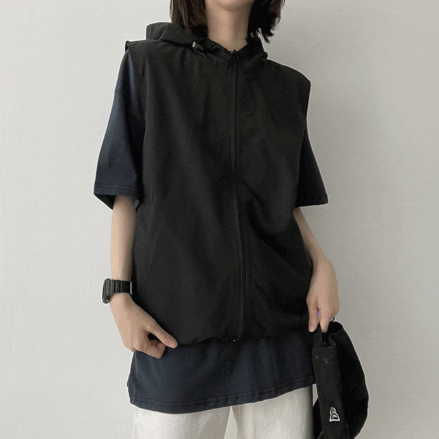 hijjoo(ハイチュー)の「dony string hooded vest(Tops)」