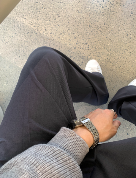 Deface Front Turtle Back Banding Wide Slacks