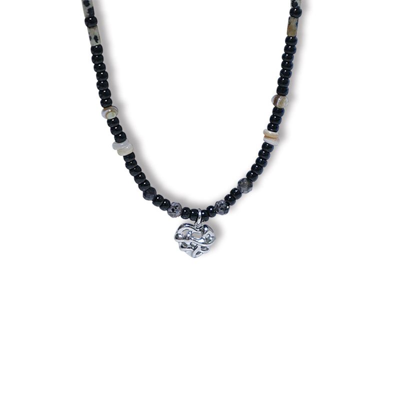 RUNARING（ルナリング）の「Rattan antique heart  beads necklace（Accessories）」