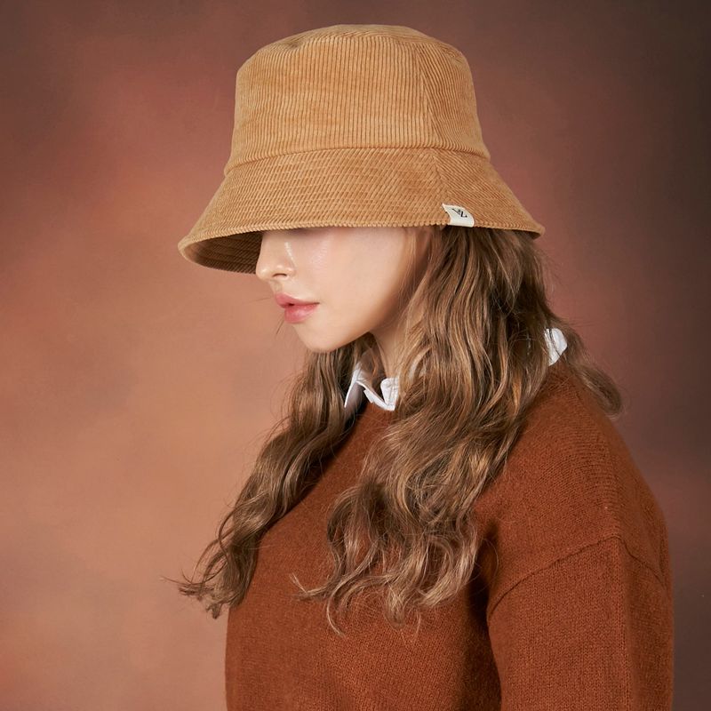 Corduroy label bucket hat