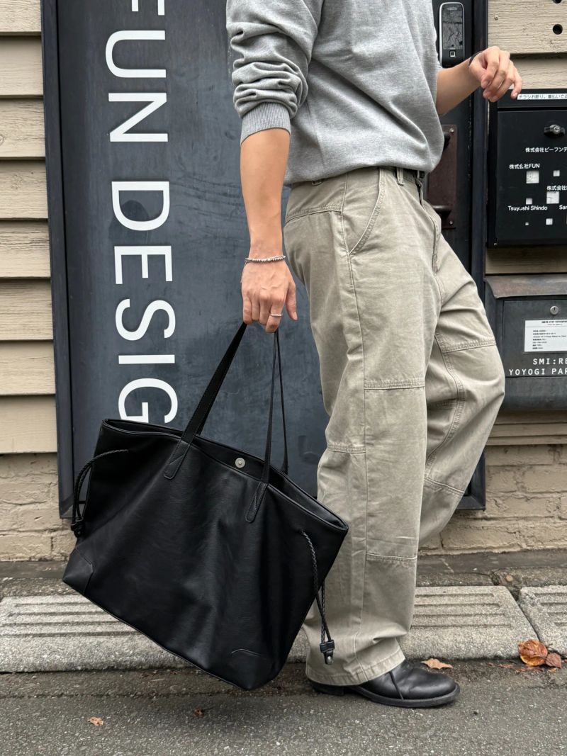 Vintage leather tote bag