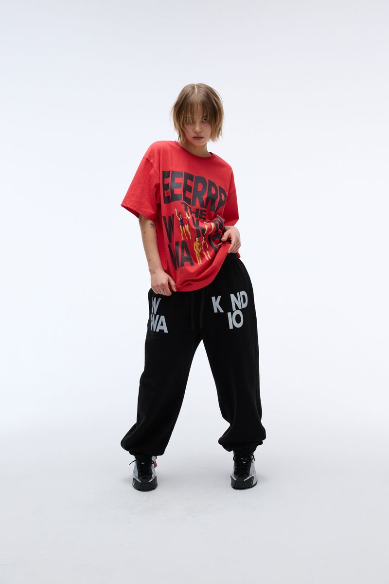 Weekend warrior people artwork T-shirt (Red)