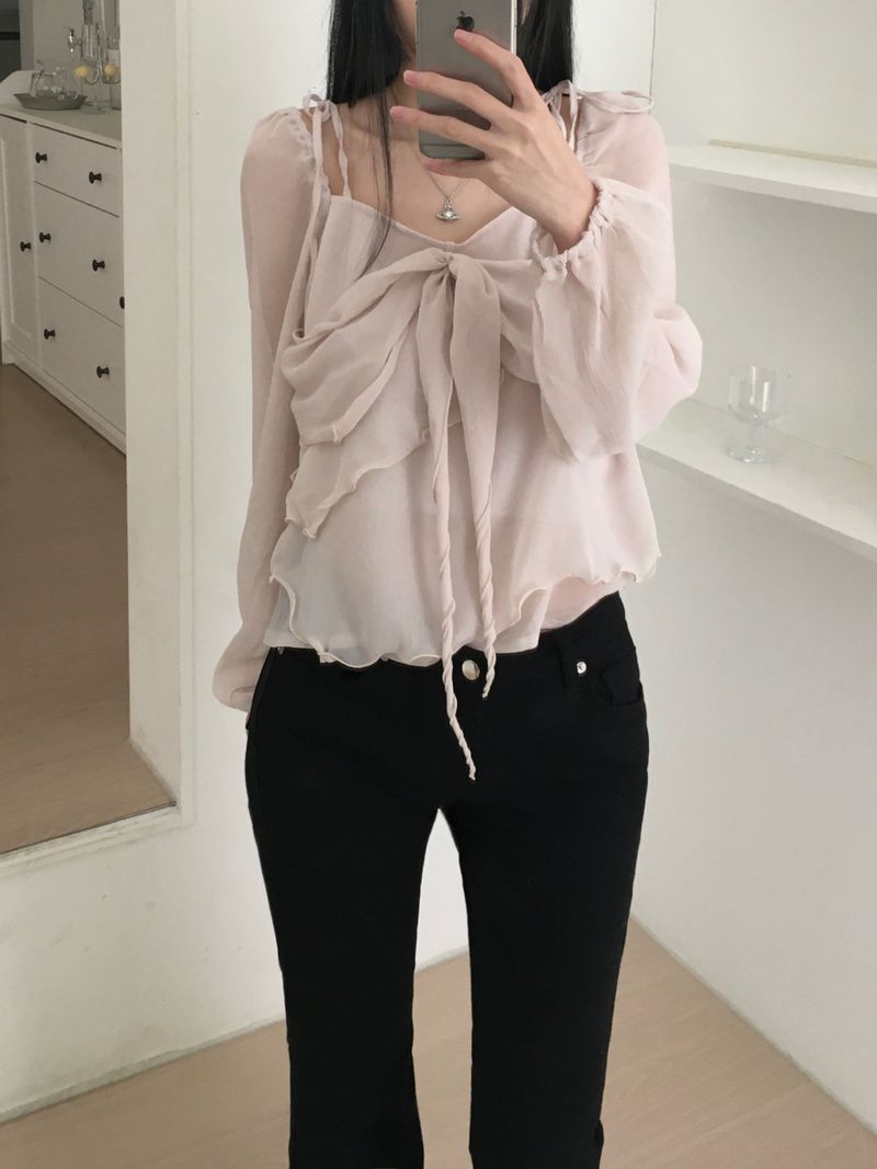 cheek ribbon blouse (2 colors)
