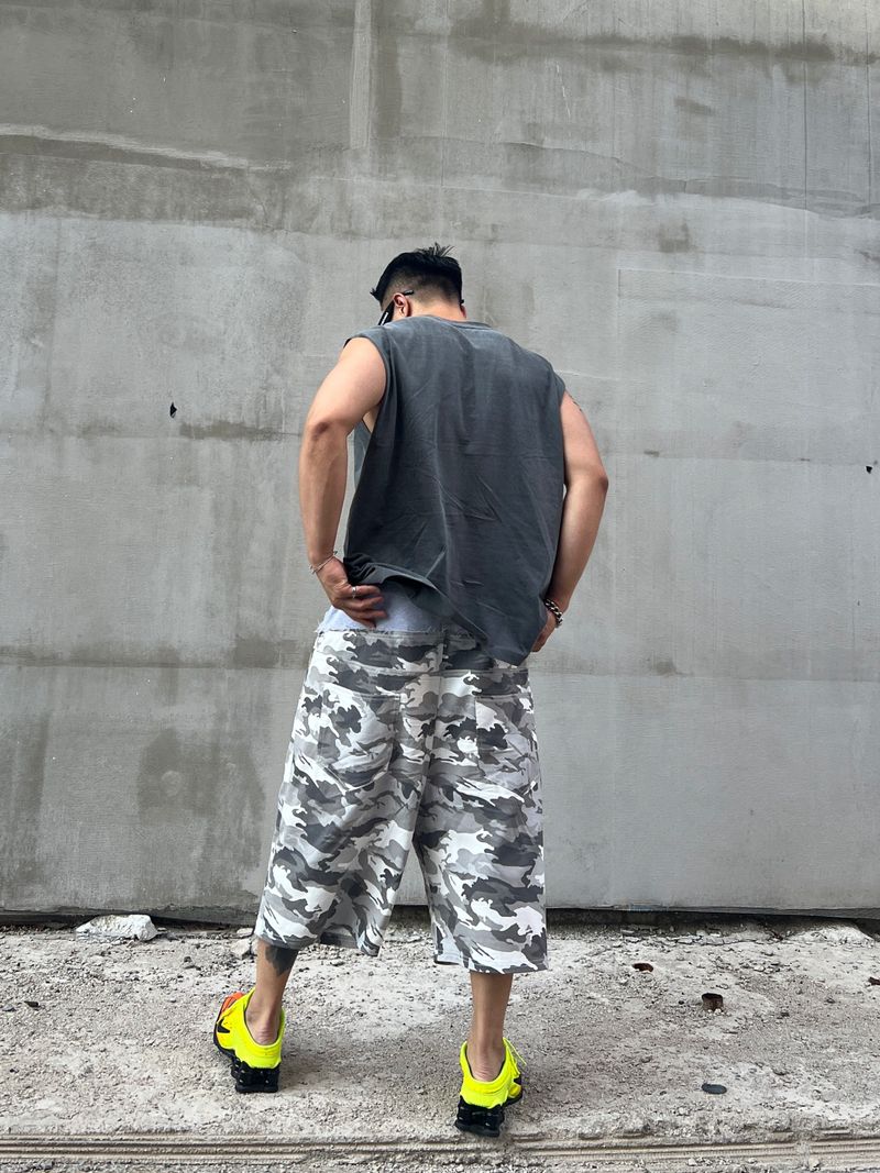SWEAT X CAMO 2 LAYERED SHORTS