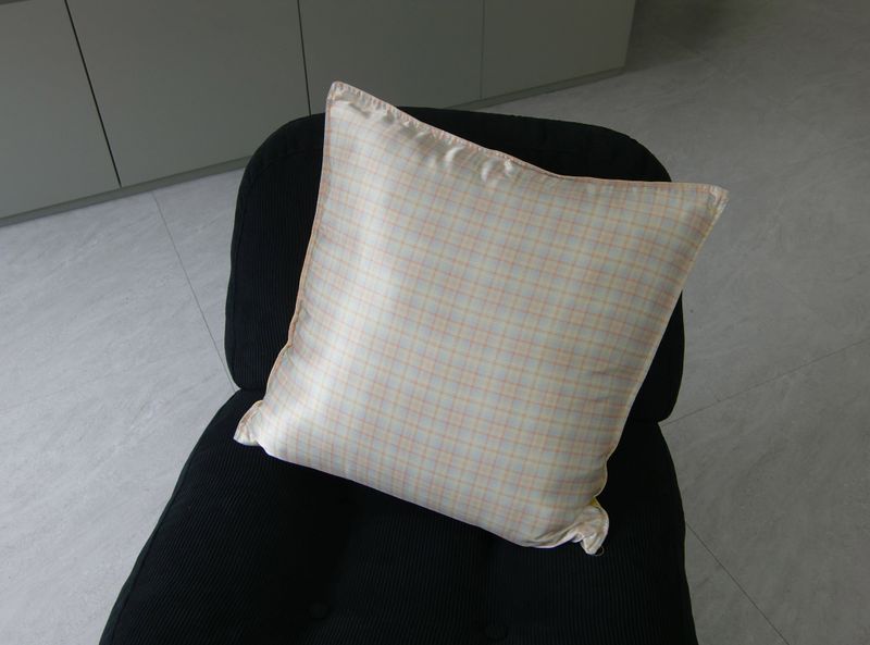 Orchid cushion cover